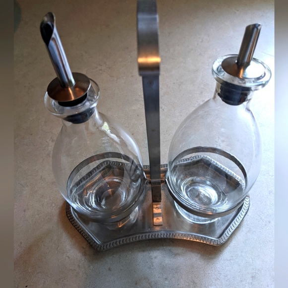 Don's vintage Oil and vinegar holder - Picture 1 of 6
